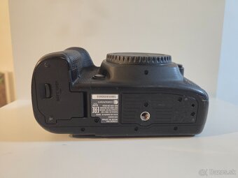 Canon EOS 5D Mark IV - 6