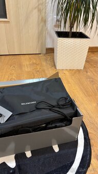 Jordan 4, Balenciaga Runner, Timberland - 6