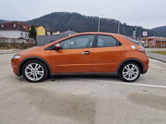 Honda Civic 5D SPORT 1.8 I-VTEC BENZÍN 
I-Vtec - 6