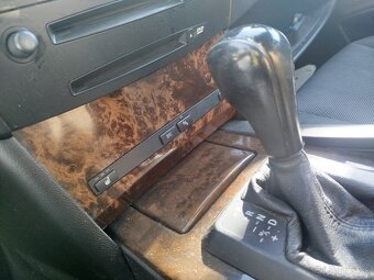 BMW E60 rozpredám 160kw automat - 6