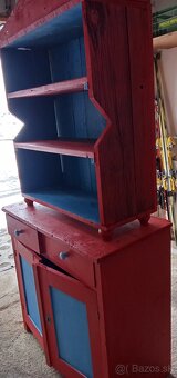 Zachovaly stary kredenc - 6