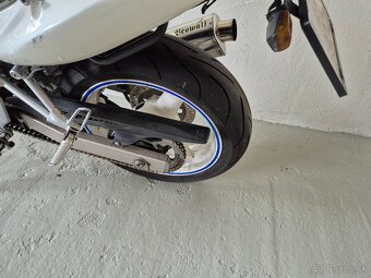 Suzuki GSF600N - 6
