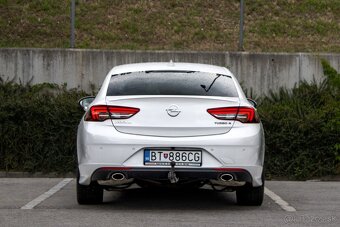 Opel Insignia 2.0 Turbo Innovation 4x4 AT8 - 6