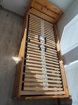 Drevená posteľ s úložným priestorom - 6