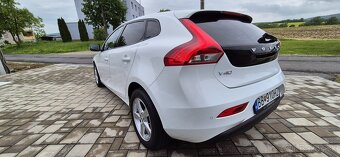 Volvo V40 T2 1.5L 122k Momentum Geartronic - 6