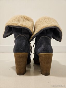 Dámske modré semišové čižmy na podpätku - 6