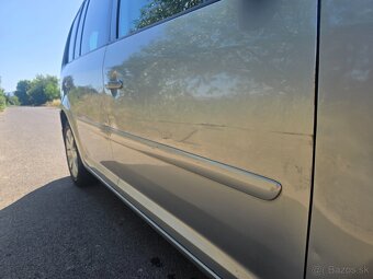 Volkswagen Touran - 6