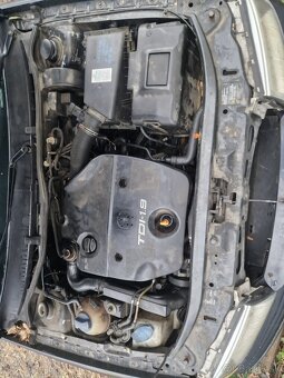 Predám náhradné diely na škoda octavia 1 1.9tdi - 6