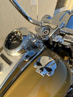 HARLEY DAVIDSON FLHR ROADKING 2008 - 6