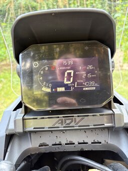 Honda ADV350 - 6