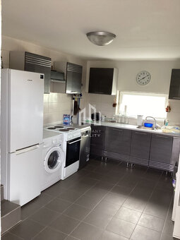 VÝHODNÁ CENA 4-izbový tehlový RD s krásnym pozemkom - 6