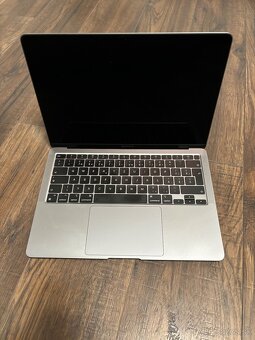 Predám MacBook AIR M1, 8GB/256GB TOP STAV - 6