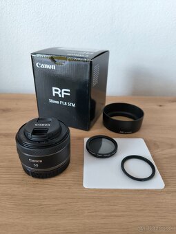 Canon RF 50mm F1.8 STM s príslušenstvom - 6