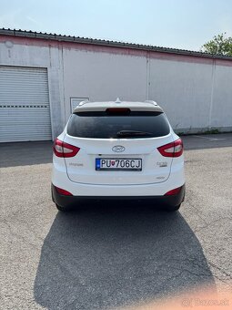 HYUNDAI IX35 2.0CRDI 4X4 - 6