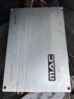 Predám zostavu Subwoofer + zosilnovač do auta zn. MAC Audio - 6