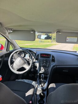 Opel Astra 2010 - 6