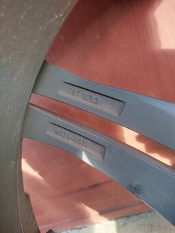 Elektróny Motec - 6