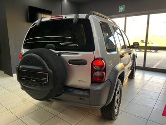 JEEP CHEROKEE 2.8 CRD SPORT - 6