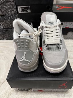 Air Jordan 4 Retro - Frozen Moments - 6
