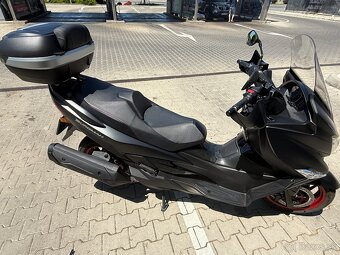 Suzuki Burgman 400 - 6
