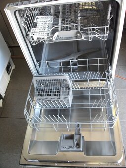 Vstavaná umývačka riadu š-60cm,zn.SIEMENS/Germanny. - 6