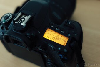 Canon EOS 80D + Canon EF-S 18-135mm f/3.5-5.6 IS nano USM - 6