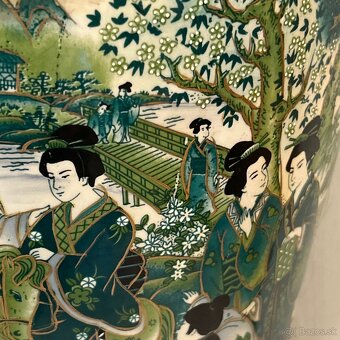 Orientálna dekoratívna váza - 6