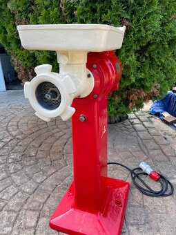 Mlynček na maso - 6