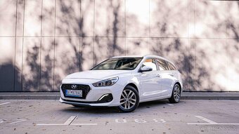 Hyundai i30 CW 1.6 CRDi Classic DTC - 6