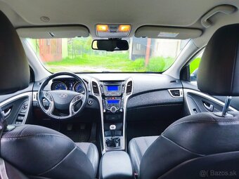 Hyundai i30 CW 1.6 benzín 99 kW - 6