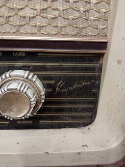 Retro rádio Tesla 526 A - 6