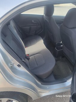 Kia Rio benzin - 6