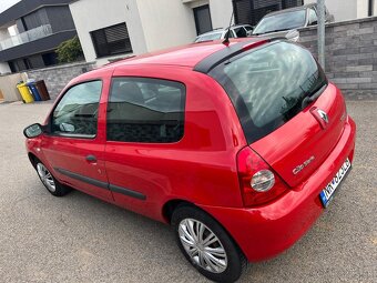 RENAULT CLIO 1.2 - 6