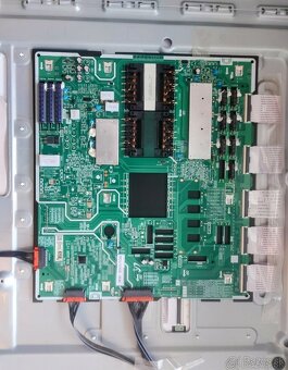 Samsung Q65Q9FNAT diely - 6