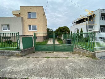 REZERVOVANÉ EXKLUZÍVNY STAVEBNÝ POZEMOK NA PREDAJ - 6