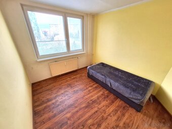 FURČA- Priestr. 3 izb. "PRAŽSKÝ" byt, spolu 77 m2, 6m lodž - 6