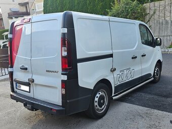 RENAULT TRAFIC  97.700 km - 6