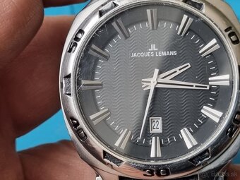 Veľké náramkové hodinky. - 6