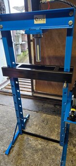 Hydraulický lis 20T - 6