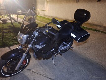 Suzuki gsr 600 - 6