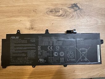 Asus ROG Zephyrus - 6