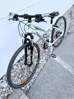 SCOTT: dámsky ľahký trekový bike (S) vo výbornom stave - 6