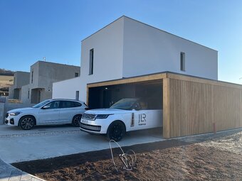 Krásna novostavba dokončeného 4 izb. rodinného domu pri KE - 6