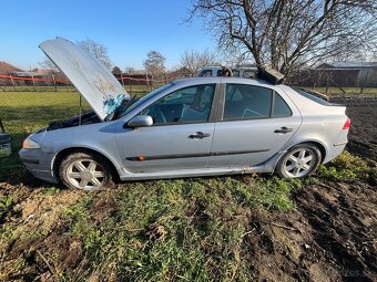 Renault Laguna 2 1.6i - 6