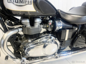 Triumph Bonneville America - 6