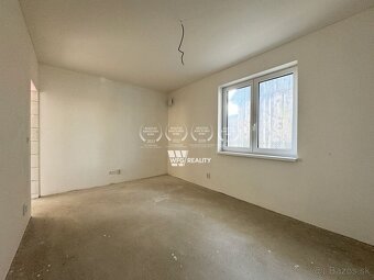 Na predaj moderný 4-izbový bungalov v obci Príbovce - 6