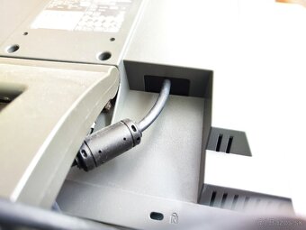 LCD Monitor 17" - 6