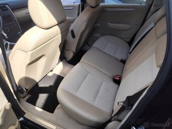 Mercedes b180 - 6
