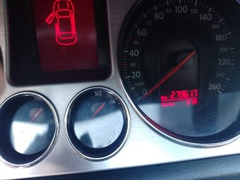 Volkswagen Passat 2.0  COMONREAL - 6