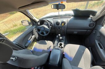 JEEP CHEROKEE 2.5 CRD Sport - 6